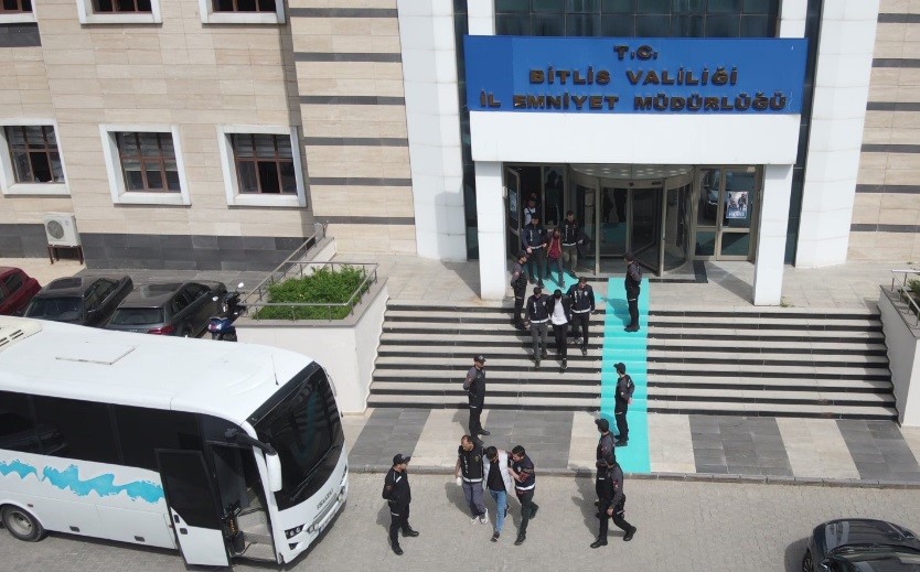 Bitlis’teki uyuşturucu operasyonunda 5 kişi tutuklandı