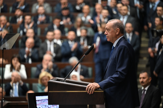 Son Dakika: Cumhurbaşkanı Erdoğan'dan muhalefete çağrı: Eğer samimiyseniz başörtüsü konusunu anayasa ile teminat altına alalım