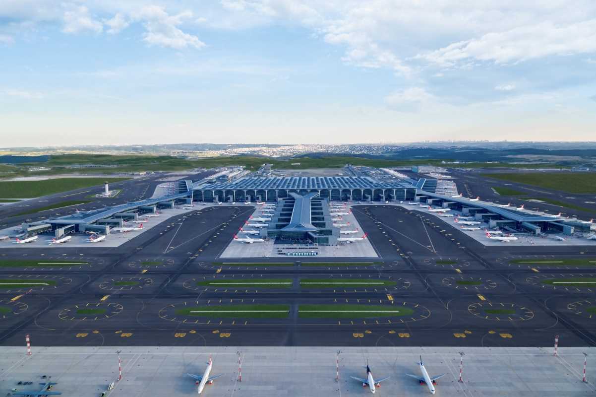 İstanbul Havalimanı’nda tüm zamanların yolcu rekoru kırıldı