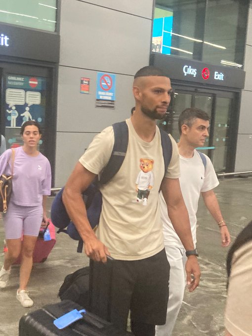 Trabzonspor'un yeni yıldızı Joaquin Fernandez İstanbul'a geldi