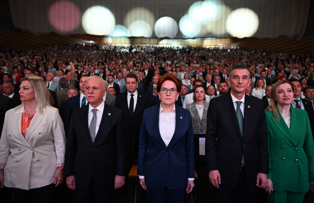 Meral Akşener, İYİ Parti Genel Başkanlığına yeniden seçildi