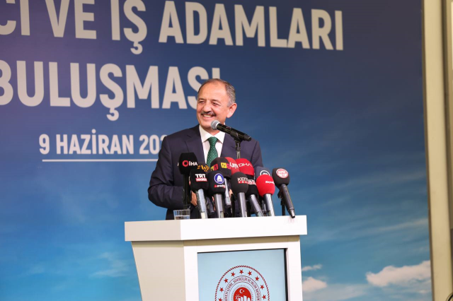 Çevre ve Şehircilik Bakanı Mehmet Özhaseki paylaştı! Deprem konutları 11 ilde hızla yükseliyor