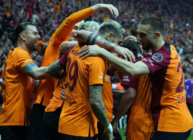 Son Dakika: Galatasaray, şampiyon olarak çıktığı derbide Fenerbahçe'yi 3-0'lık skorla devirdi