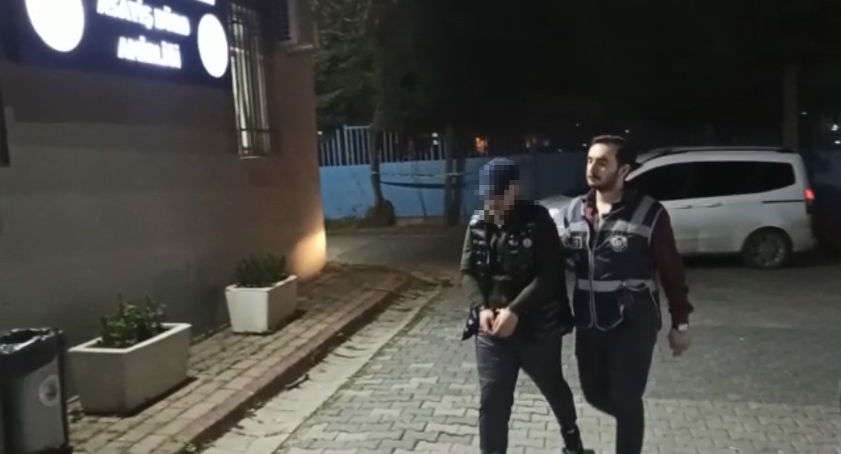 İstanbul’da silahlı saldırı kamerada: Yanlış adamı vurmuş