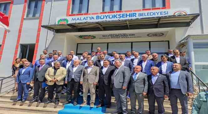 MHP heyeti deprem bölgesi Malatya’da