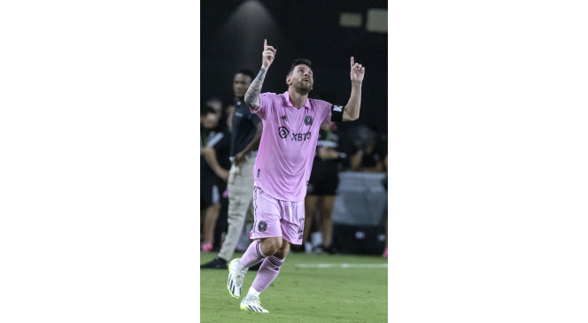 Lionel Messi, Inter Miami kariyerine golle başladı
