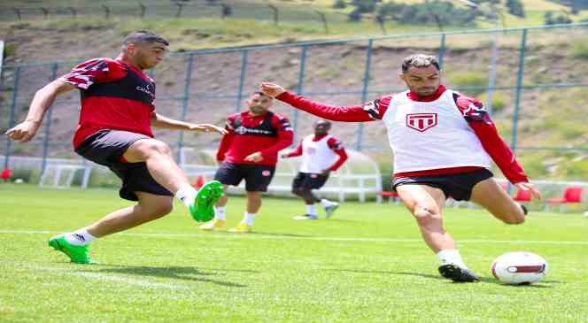 Sivasspor yeni sezona Erzurum’da hazırlanıyor