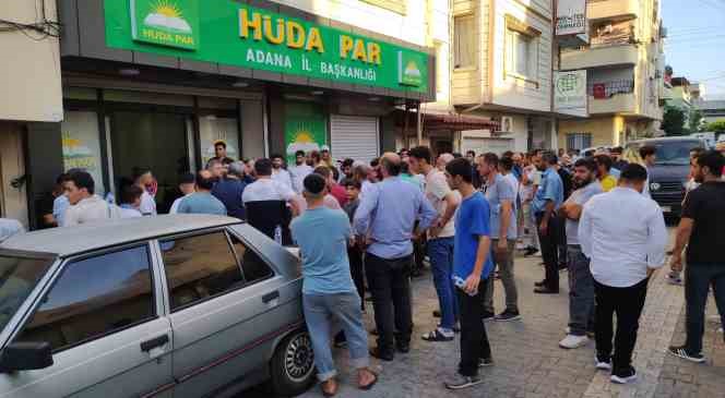 Adana HÜDA-PAR İl Başkanı Salih Demir’e bıçaklı saldırı