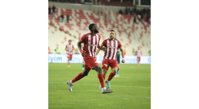 Mustapha Yatabare, Sivasspor’a veda etti