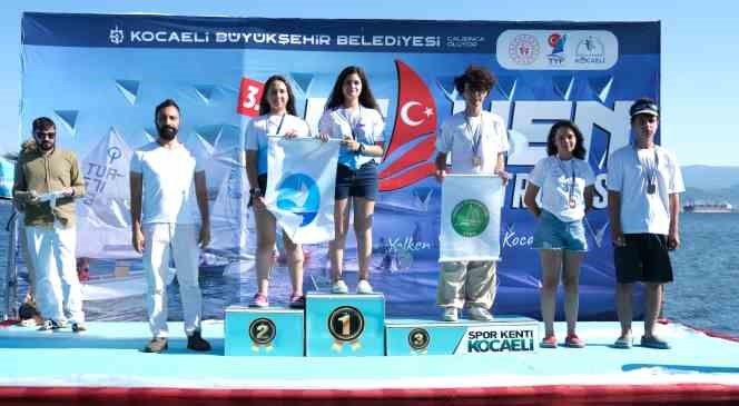 3. Yelken Trofesi Yarışmasında madalyalar sahiplerini buldu