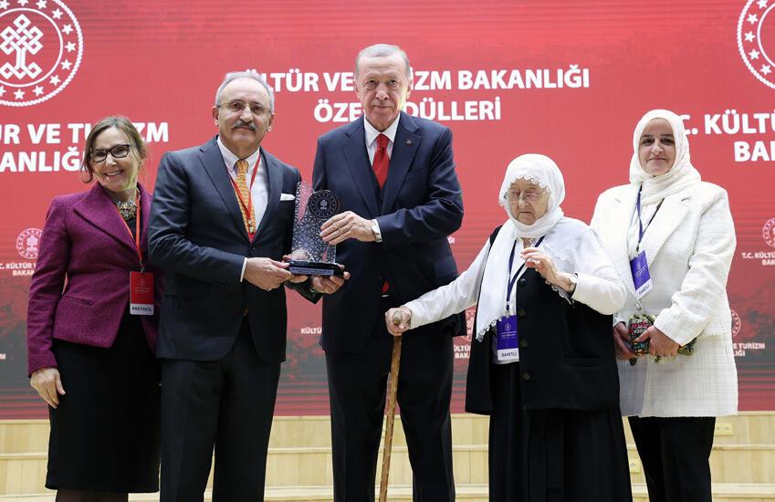Erdoğan'dan kültür-sanatta tek tipleştirme tepkisi: Mahalle baskısını reddediyoruz
