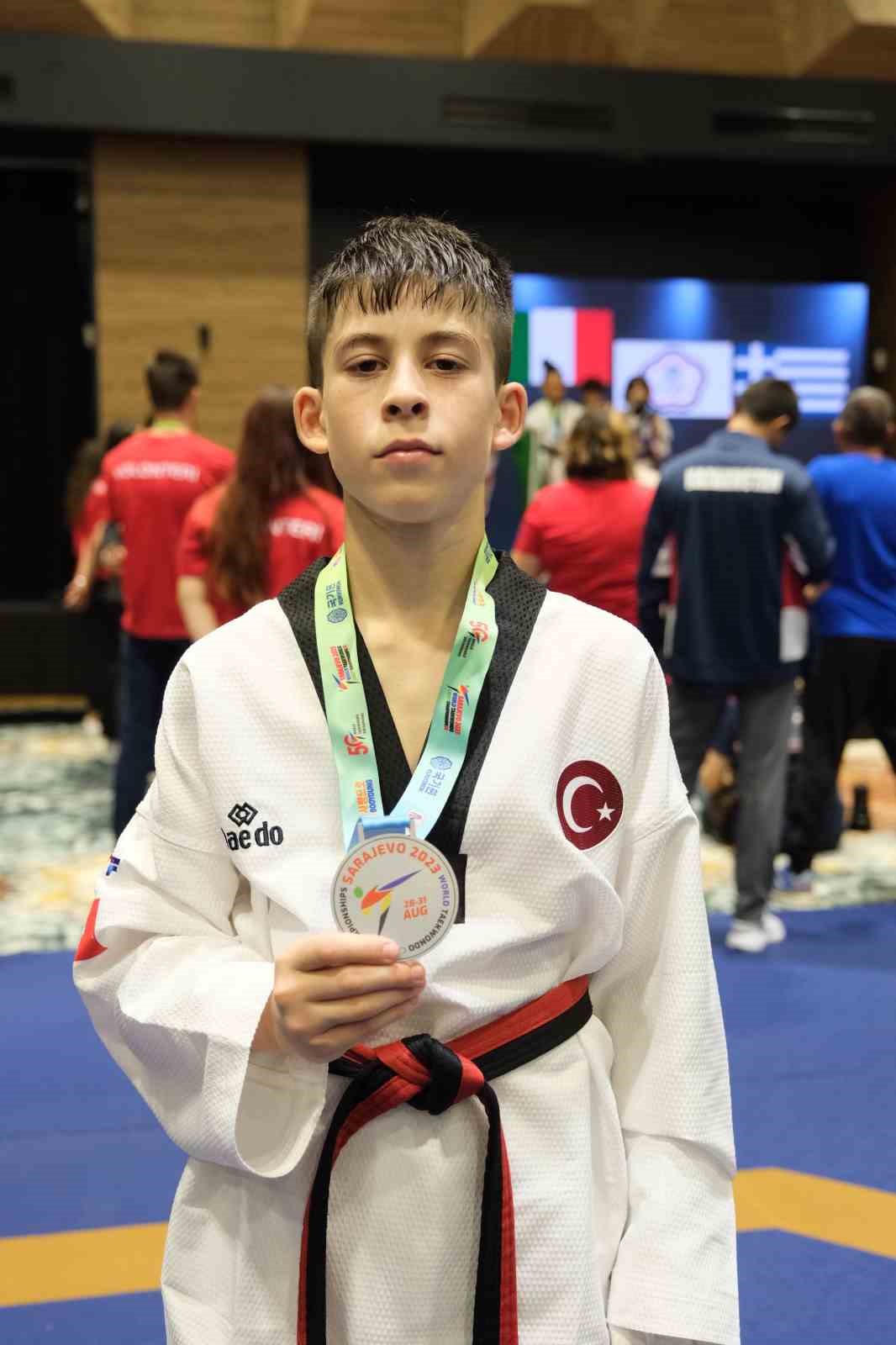 Utku Kap’tan, Dünya Yıldızlar Tekvando Şampiyonası’nda gümüş madalya