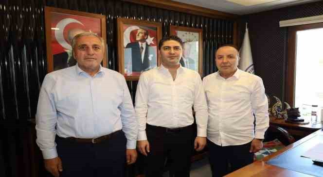 MHP’li Özdemir ve İl Teşkilatı’ndan Pınarbaşı’na Ziyaret