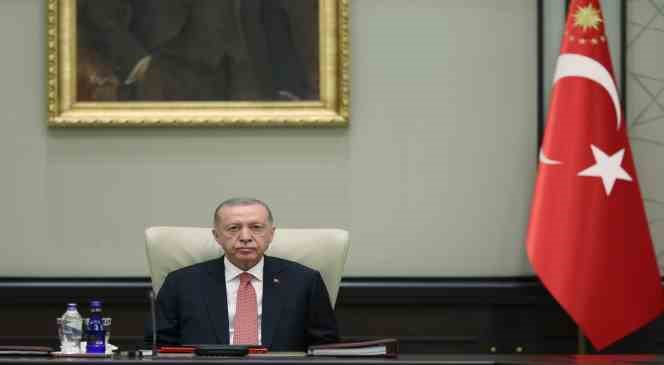 Cumhurbaşkanı Recep Tayyip Erdoğan başkanlığında gerçekleşen Yüksek Askeri Şura (YAŞ) toplantısı sona erdi.