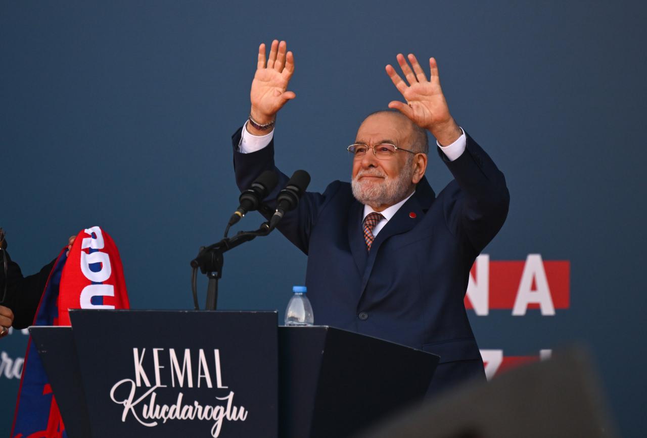 Karamollaoğlu'nun 'acemilik' itirafı kendine döndü!Mitingde Kılıçdaroğlu'ndan çok konuşmuş