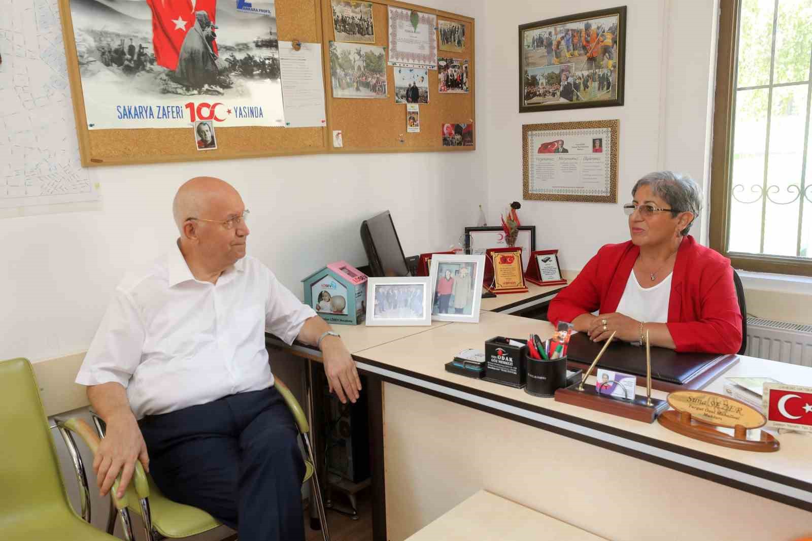 Yenimahalle Belediye Başkanı Yaşar, mahalle ziyaretlerine devam ediyor