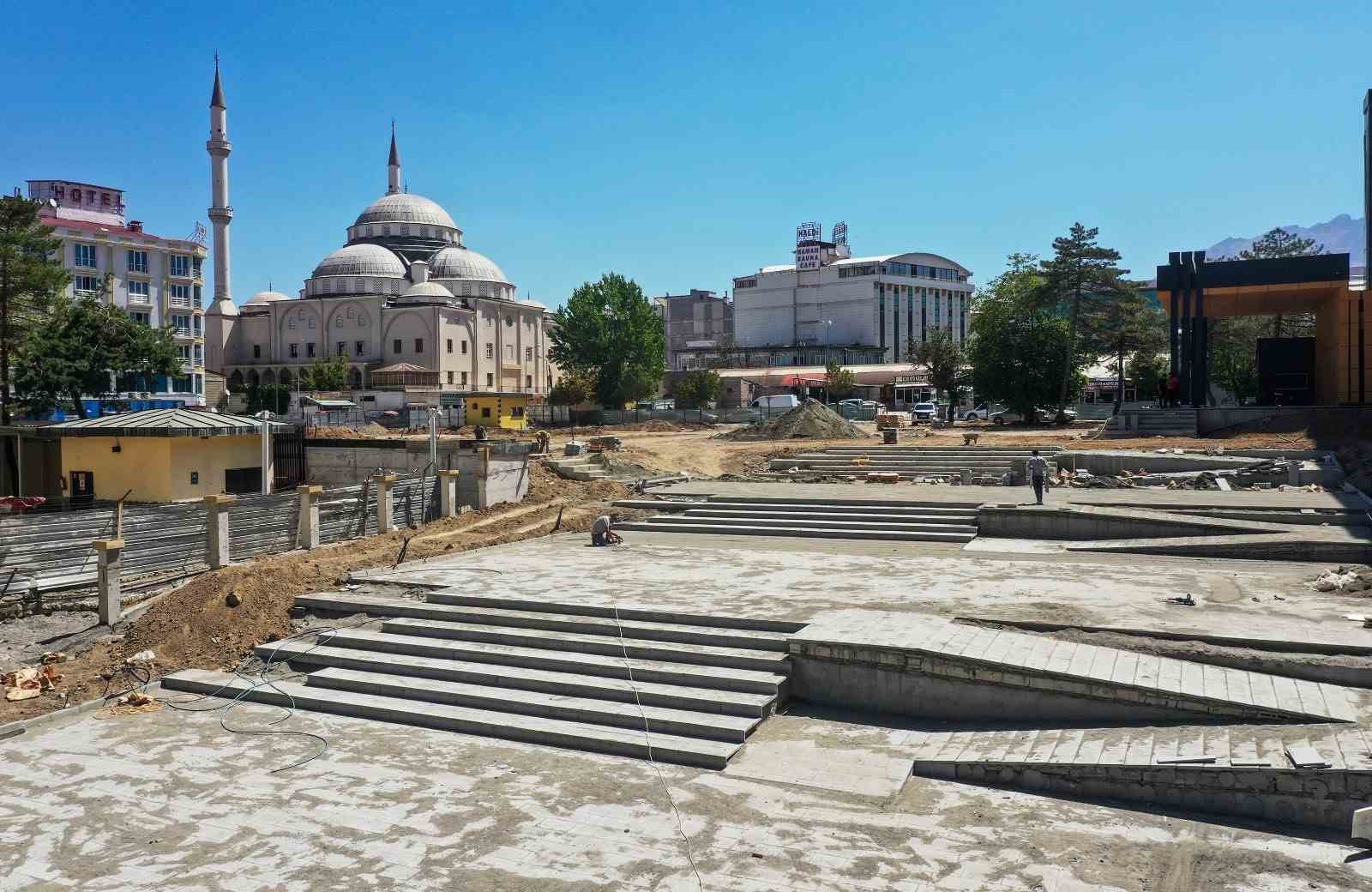 Kent meydanı şehrin yeni adresi olacak