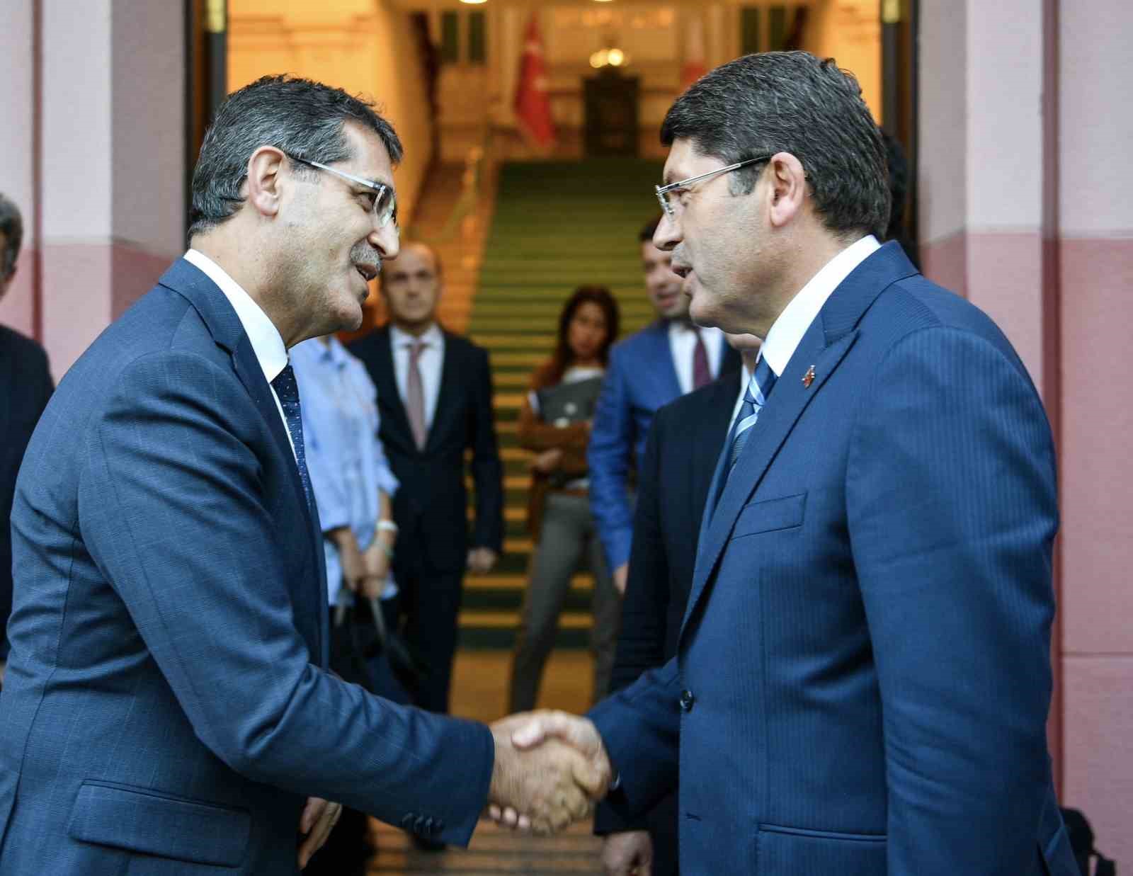 Bakan Tunç, Cumhurbaşkanlığı Strateji ve Bütçe Başkanı Şenel ile bir görüştü