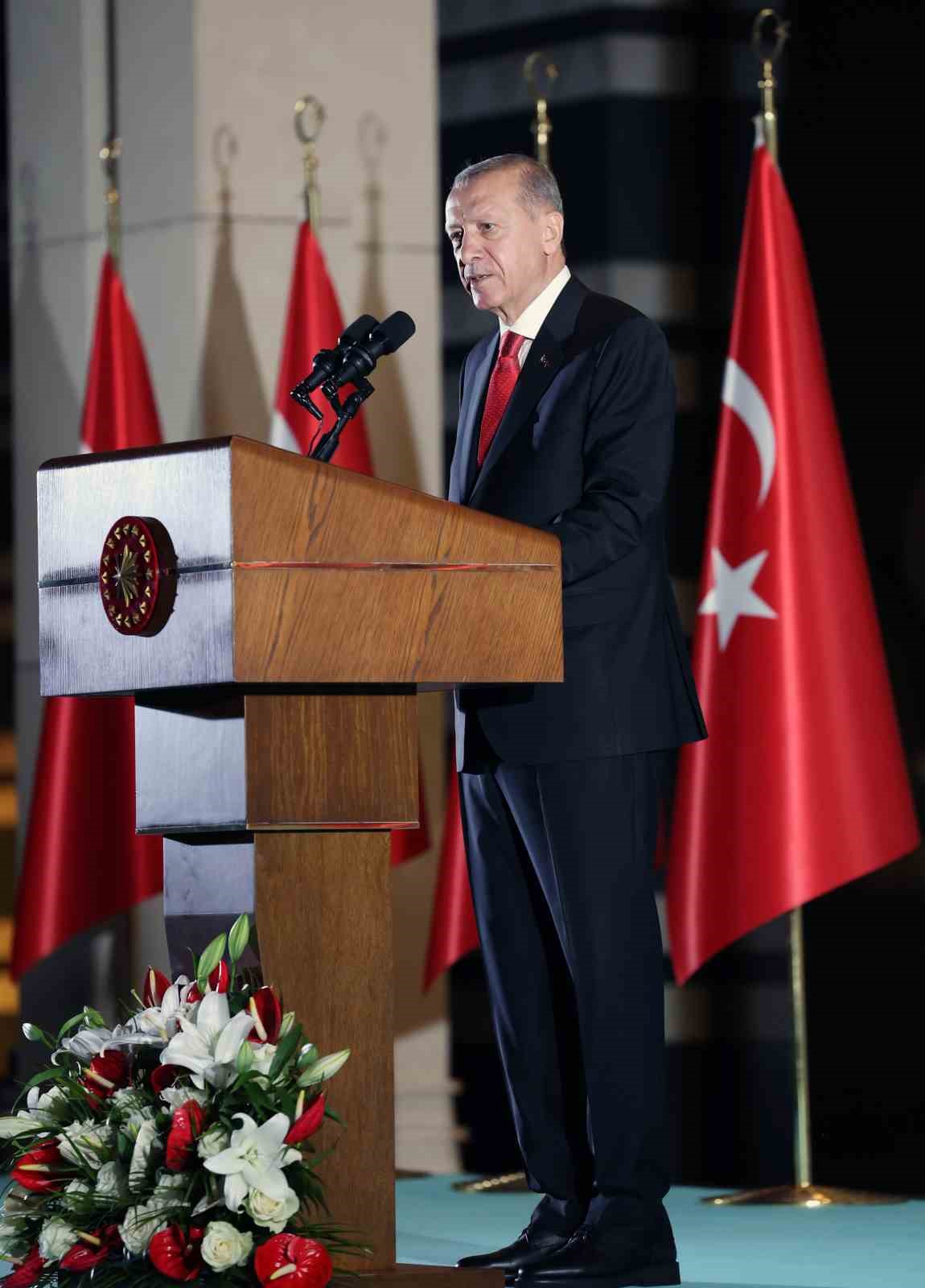 Cumhurbaşkanı Erdoğan: “17 Temmuz itibariyle askıya alınan girişimin, kapsamı genişletilerek tekrar uygulanması için temaslarımız devam ediyor”
