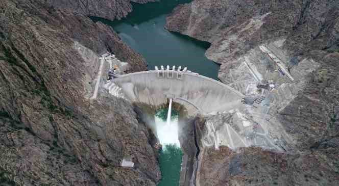 Yusufeli Barajı’nda elektrik üretimi için geri sayıma başlandı