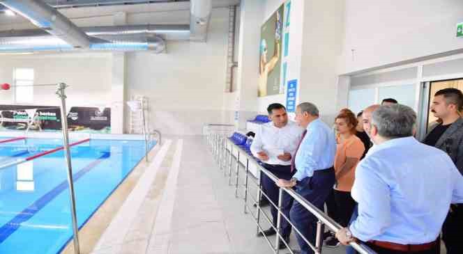 Ergani’de yarı olimpik yüzme havuzu tamamlandı
