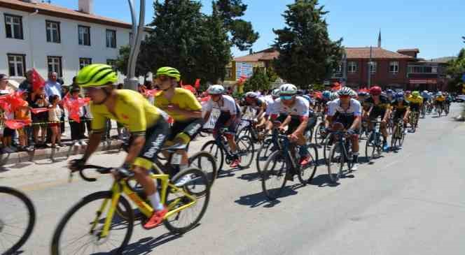 100. Yıl Cumhuriyet Bisiklet Turu Zile’den geçti