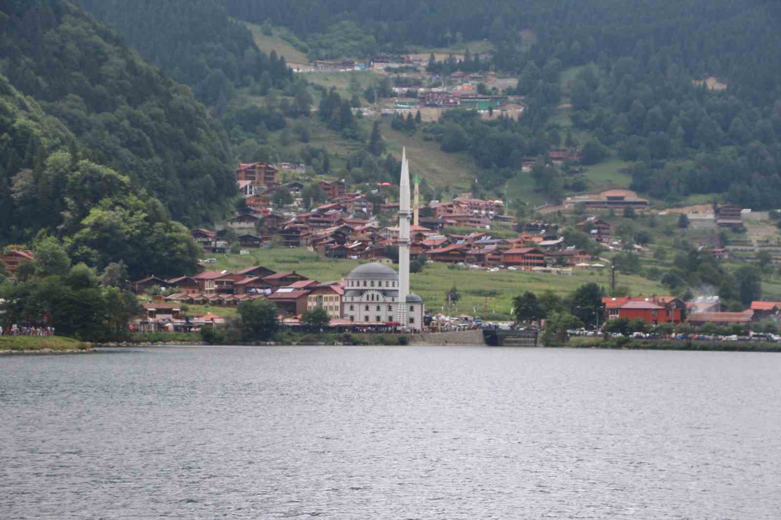 Trabzon’a gelen turist sayısındaki artışa rağmen Uzungöl’de bu yıl konaklama sayısında düşüş yaşandı