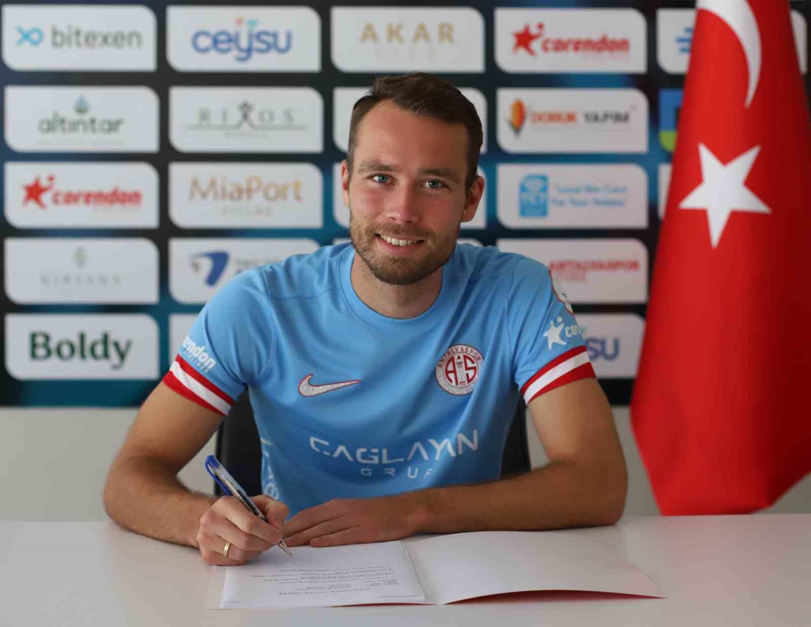 Naldo Pereira ve Sander Van de Streek, Antalyaspor’da