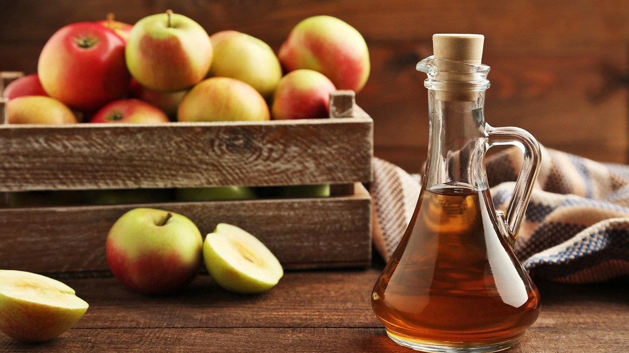 Aç karnına elma sirkeli su içenler aman dikkat! Sirkeli su ne işe yarar?