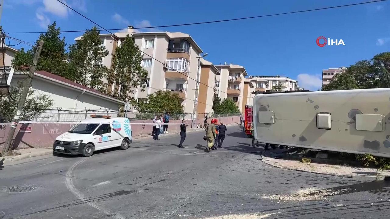Başakşehir'de İETT otobüsü rampada devrildi: Yaralı yolcular hastaneye sevk edildi!