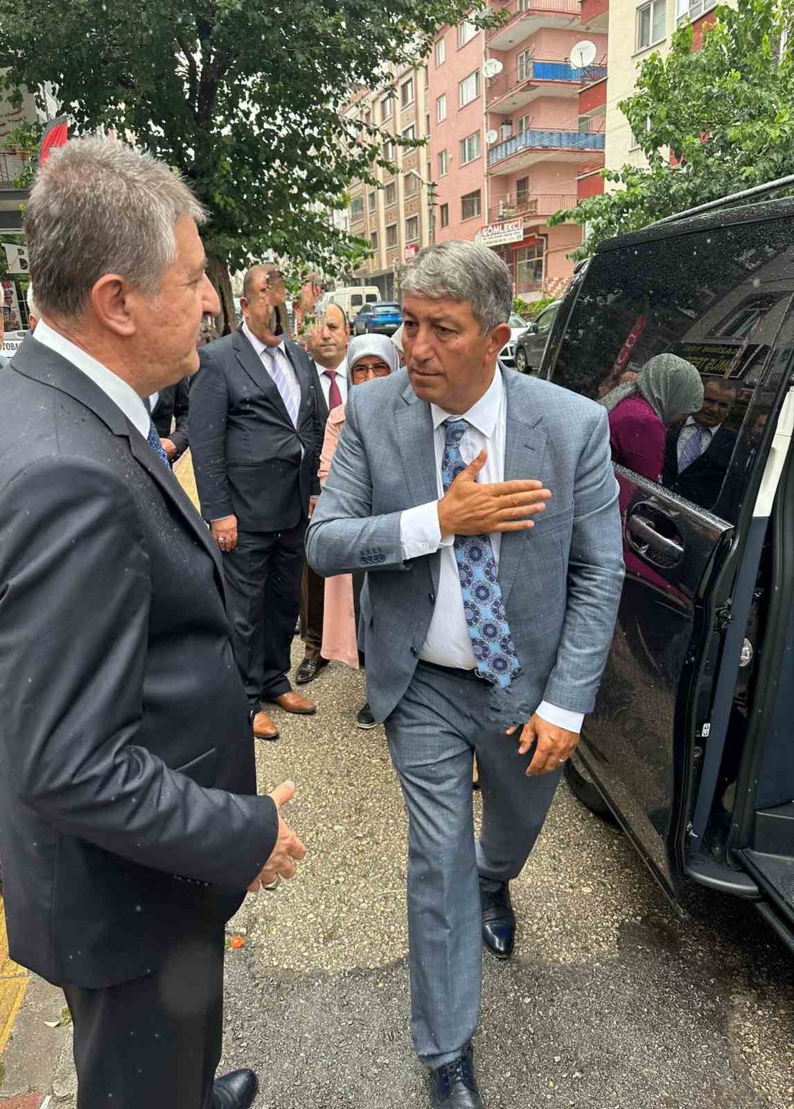 Erkan Haberal’dan MHP Sincan İlçe Başkanına ziyaret