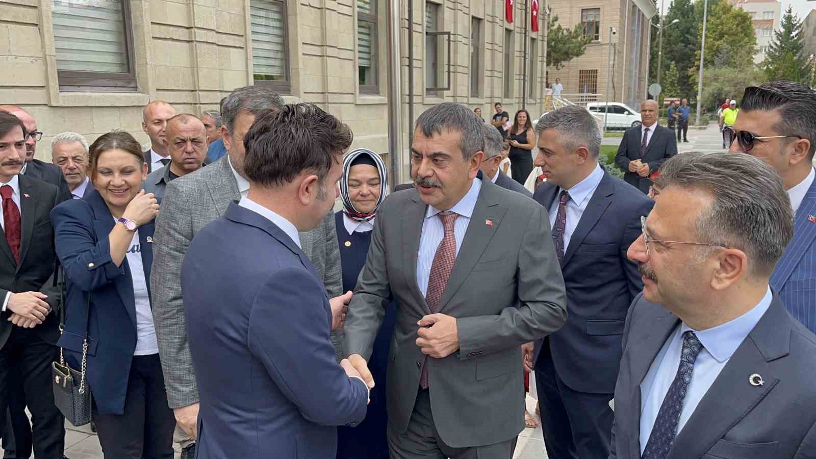Milli Eğitim Bakanı Yusuf Tekin Eskişehir’e geldi