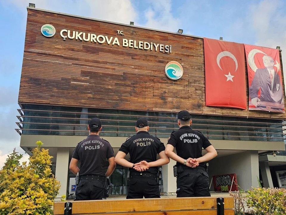 Son dakika: Adana'da Seyhan ve Çukurova belediyelerine eş zamanlı baskın!