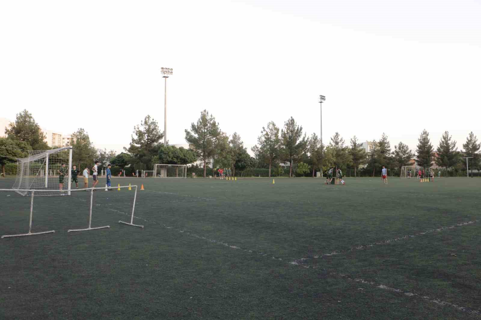 Diyarbakır’da yetişen çocuk ve genç futbolcular, Süper Lig takımlarına hazırlanıyor