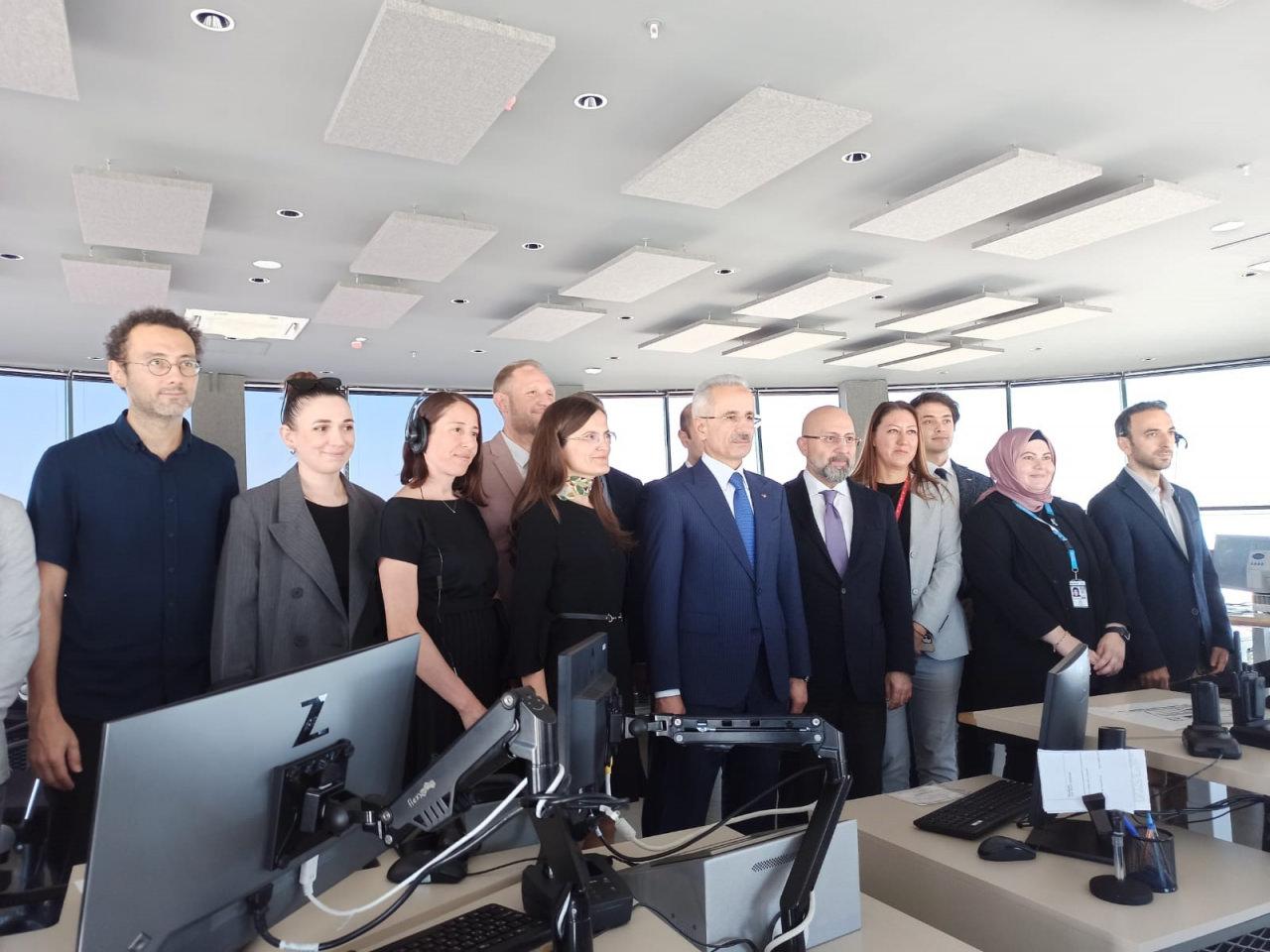 Bakan Uraloğlu, Sabiha Gökçen Havalimanı'yla ilgili müjdeyi verdi!