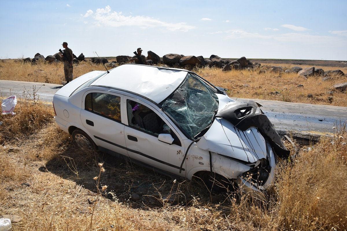 Şanlıurfa'da otomobille kamyonetin çarpıştı: 9 kişi yaralandı!
