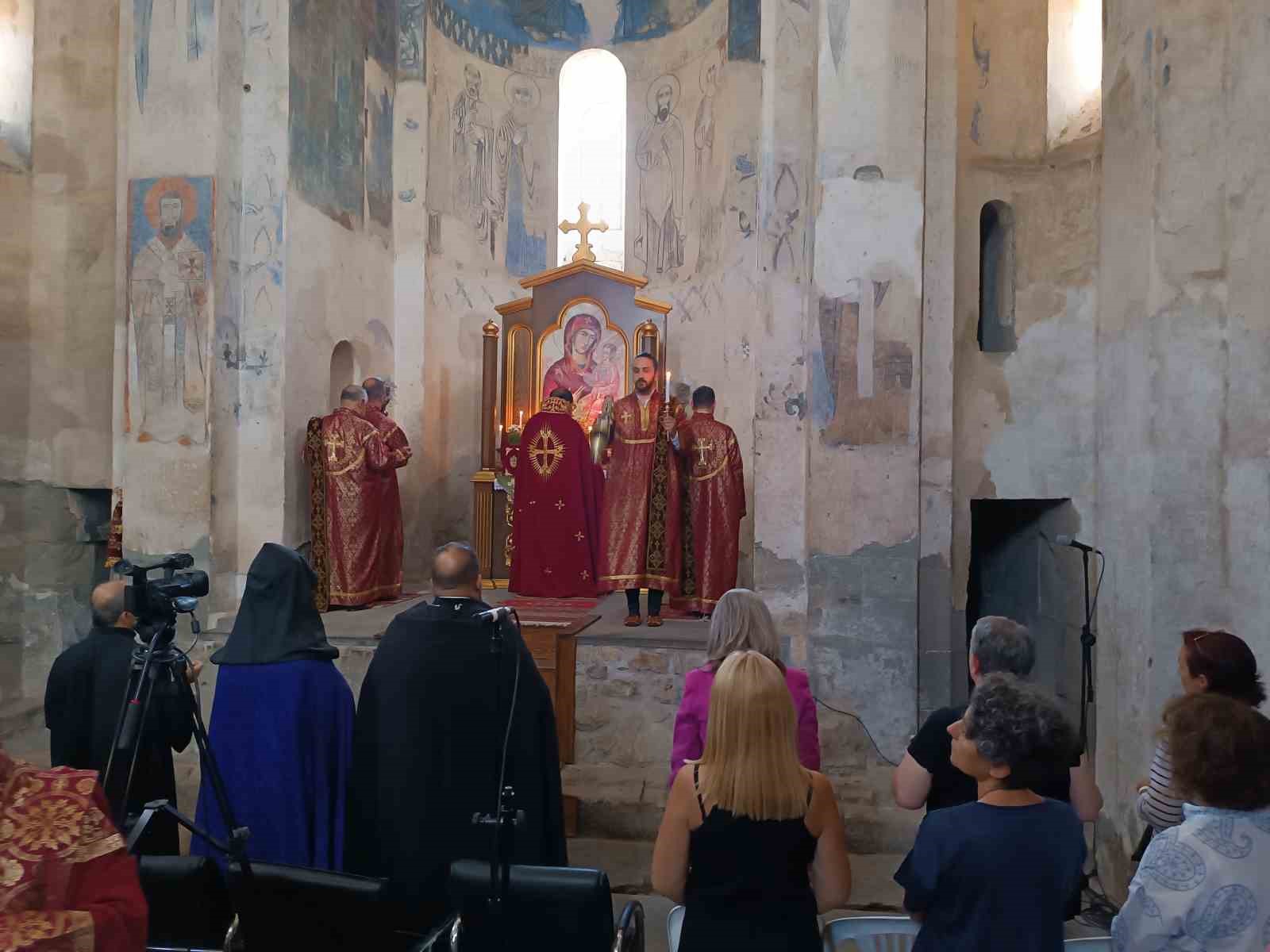 Akdamar Adası’ndaki 11. Ermeni ayini sona erdi