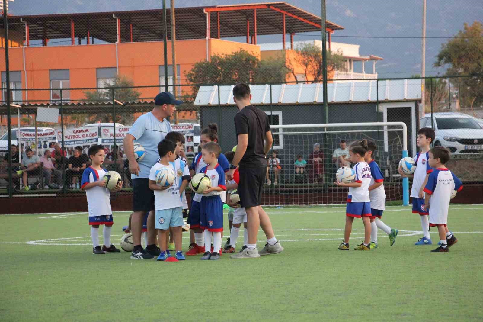 Çamlık Futbol Kulübü yeni yetenekleri keşfetmeye devam ediyor