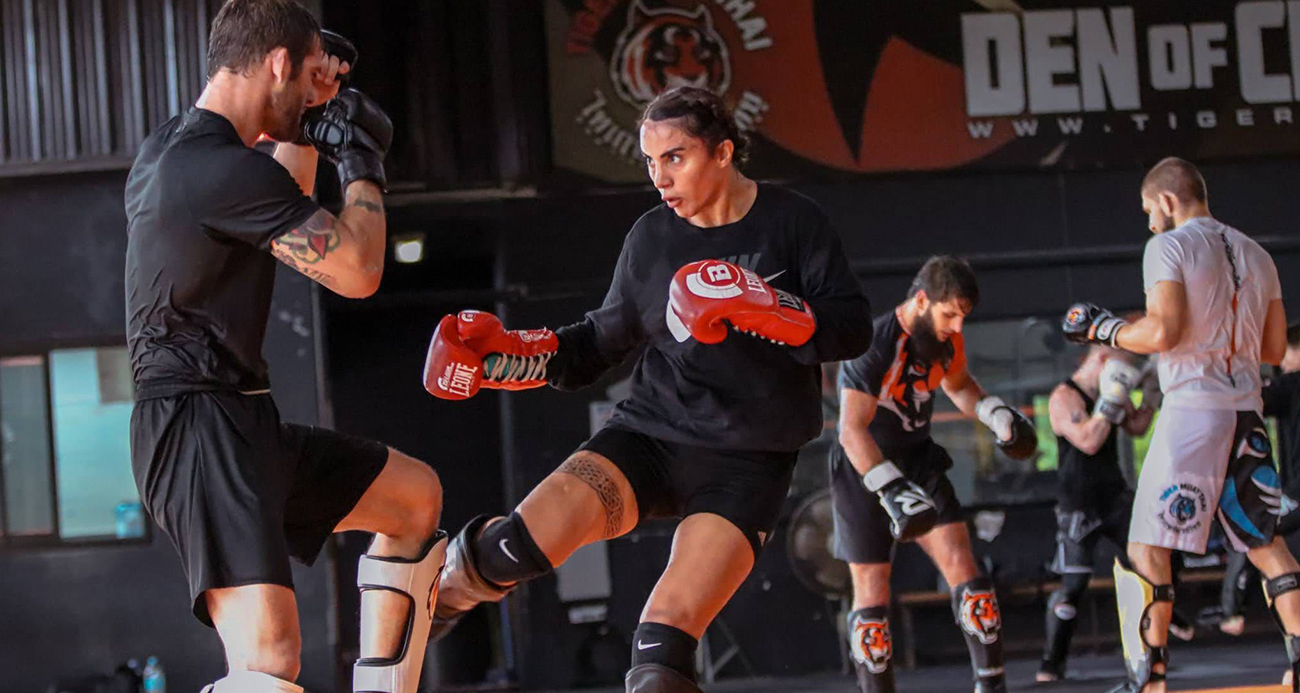 Sabriye Şengül Amerika'da tarihi MMA maçına çıkıyor!