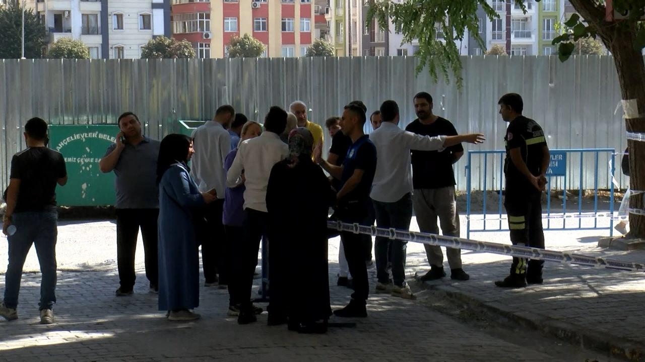 Bahçelievler'de kolonu patlayan bina boşaltıldı!