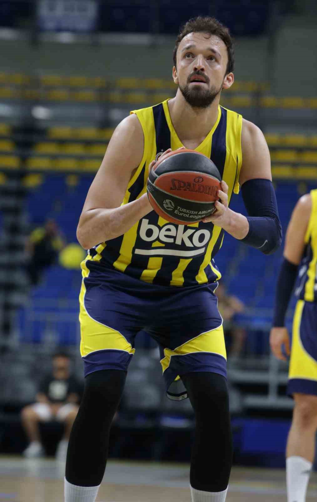 Fenerbahçe Beko, hazırlık maçında Zenit’i 75-60 yendi