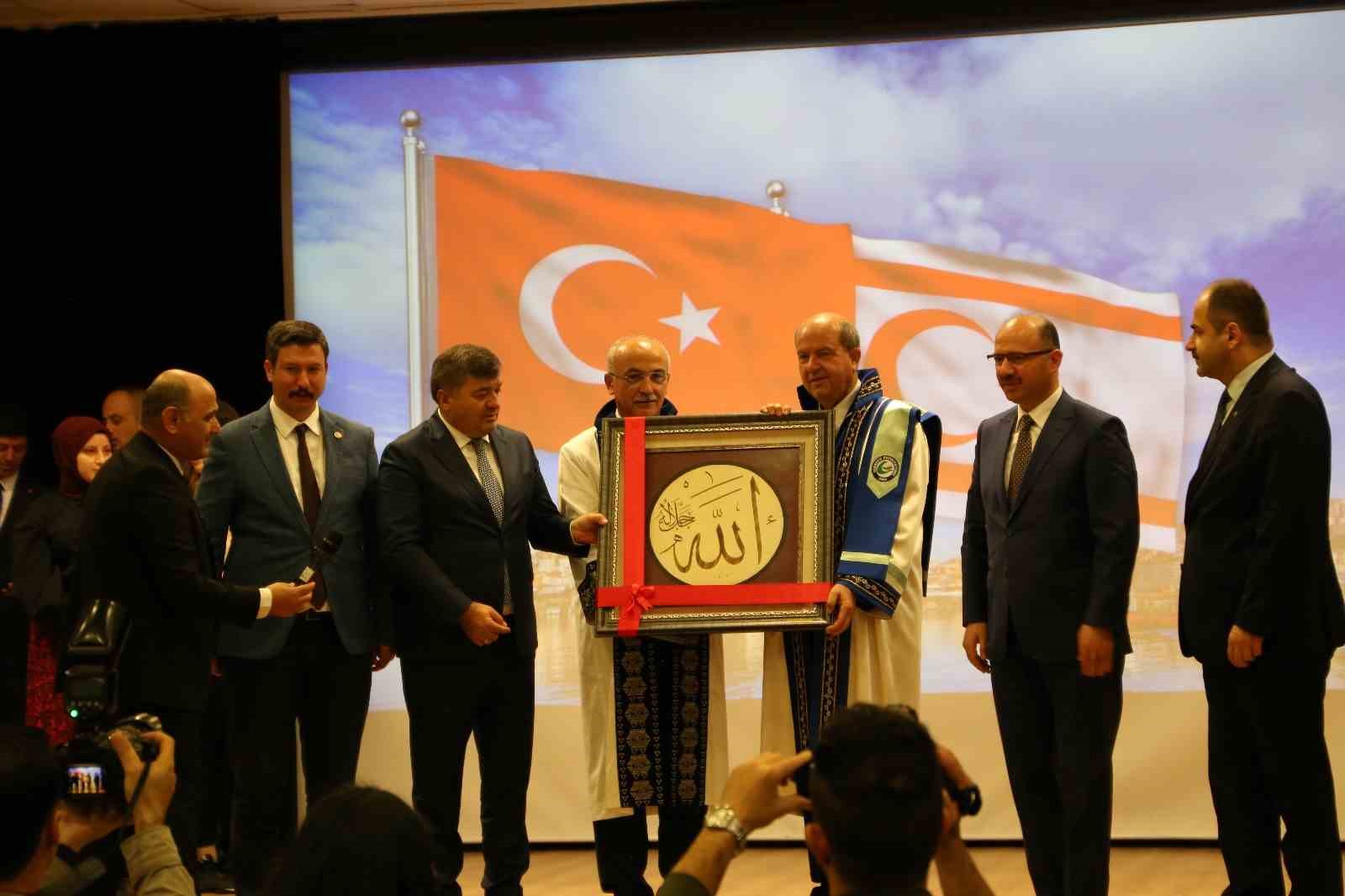 KKTC Cumhurbaşkanı Ersin Tatar’a fahri doktora ünvanı verildi