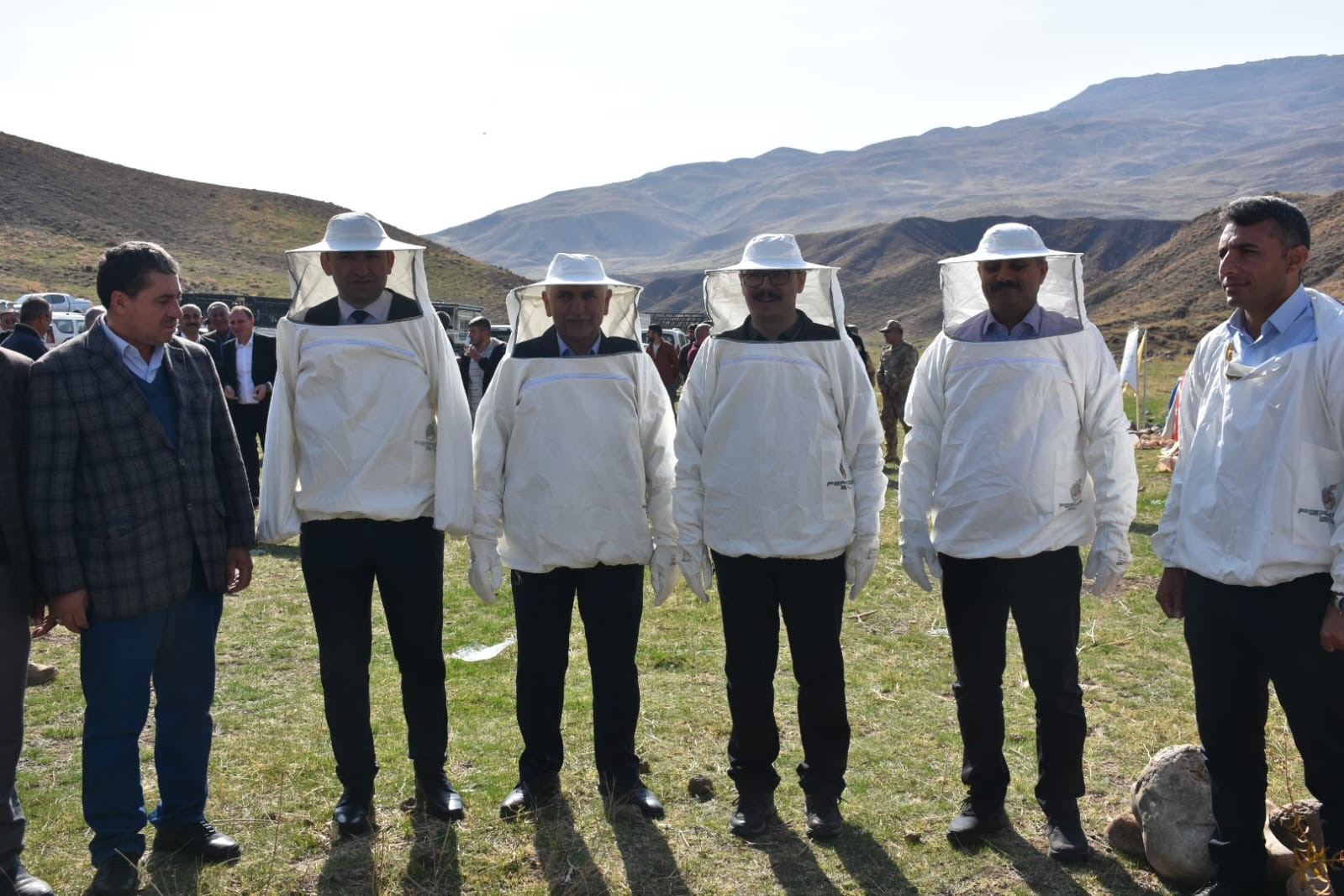 Siirt’te 2 bin 47 rakımlı Çemikare Yaylası’nda bal hasadı yapıldı