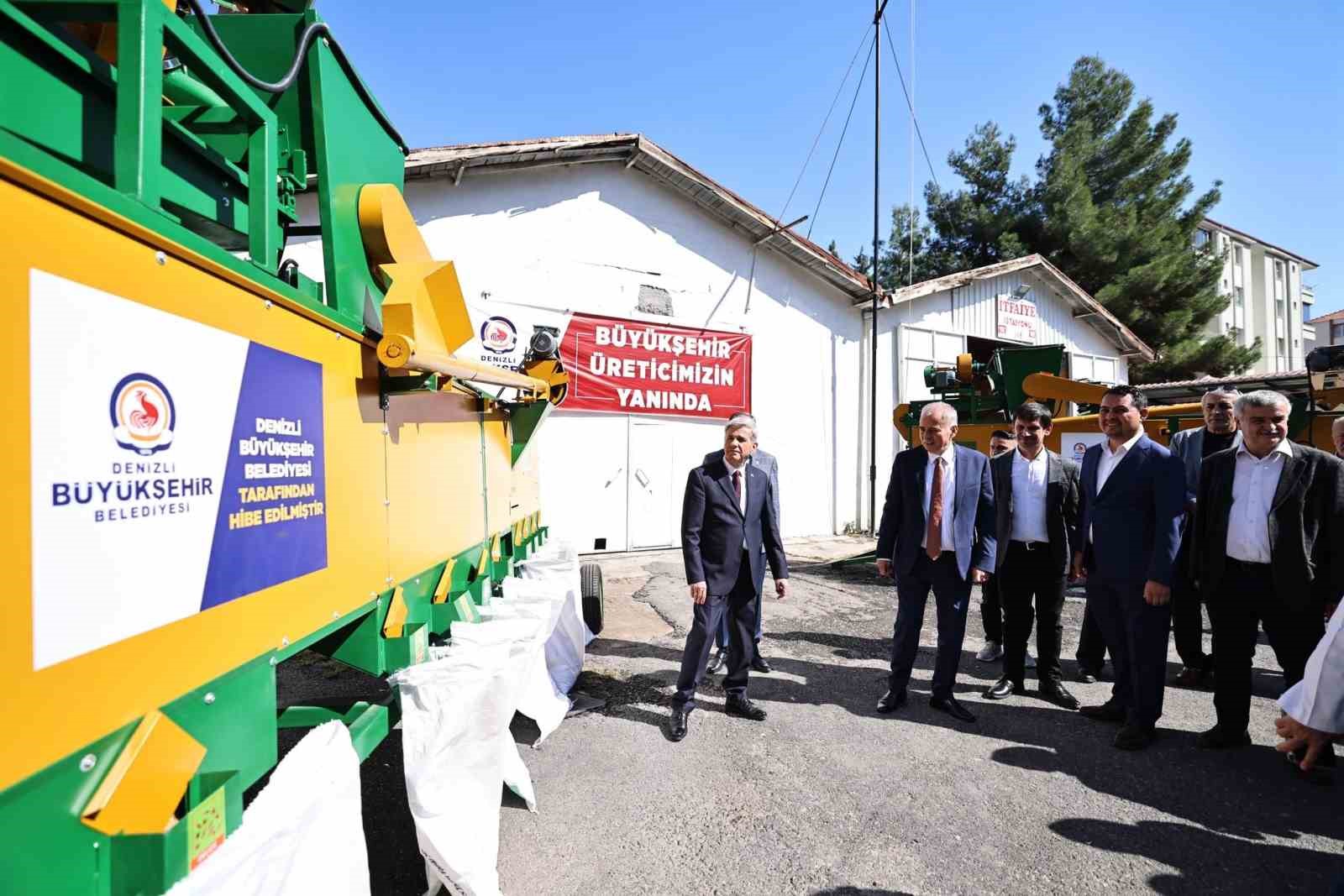 Acıpayamlı çiftçilere 2 adet tohum eleme makinesi hibe edildi