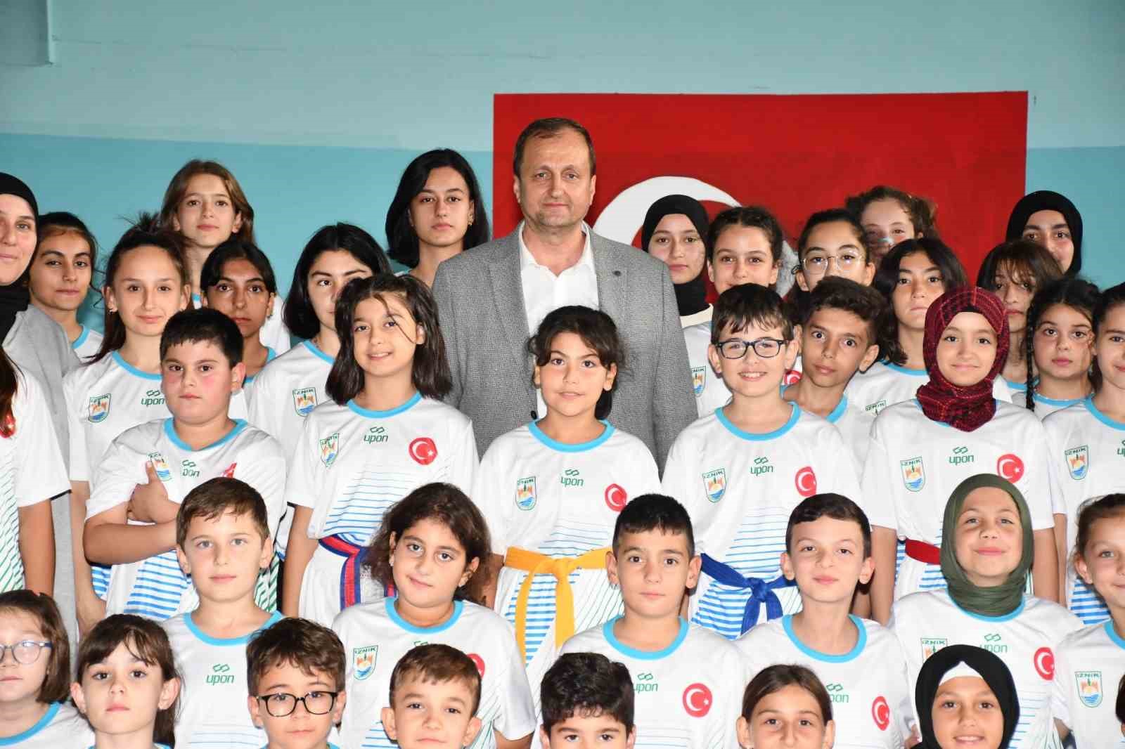 İznik’te genç sporcular yetişiyor