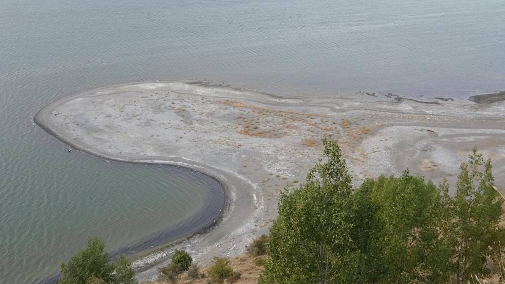 Van Gölü’nde su kaybı devam ediyor