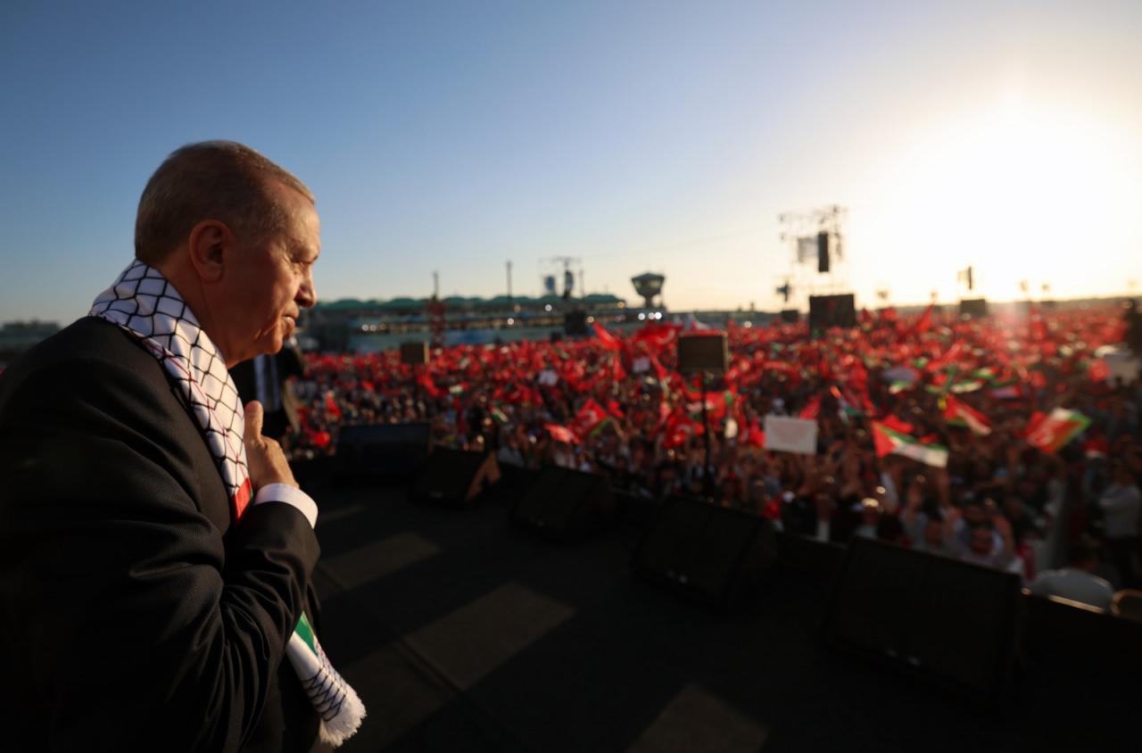 Dev miting ve Erdoğan'ın tarihi sözleri ses getirdi! Dün basını Türkiye'yi konuştu...