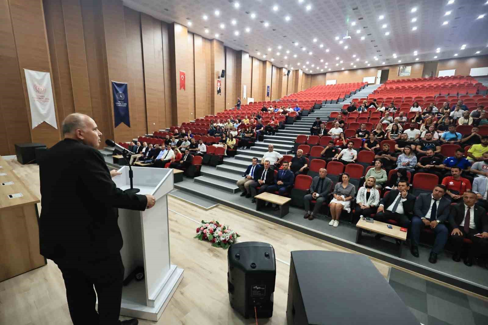 Denizli’de antrenörler yeni sezona hazır