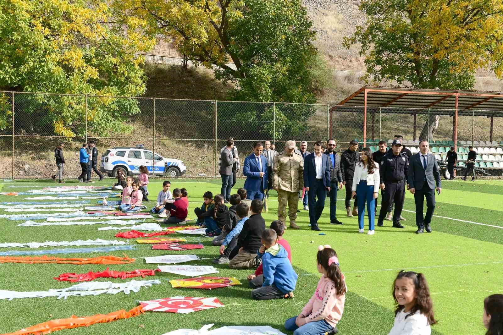 Çatak’ta uçurtma şenliği