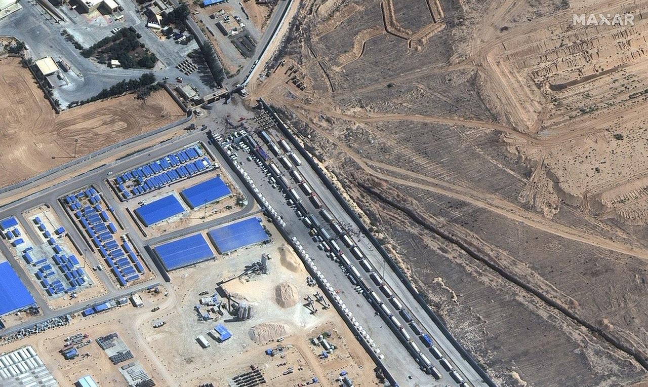 İsrail-Filistin savaşı: Refah Sınır Kapısı açıldı, İsrail'den yeni tehdit